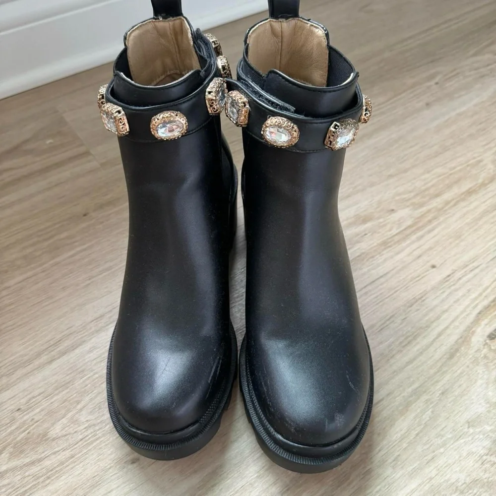 Steve Madden Black booties - Picture 2 of 7